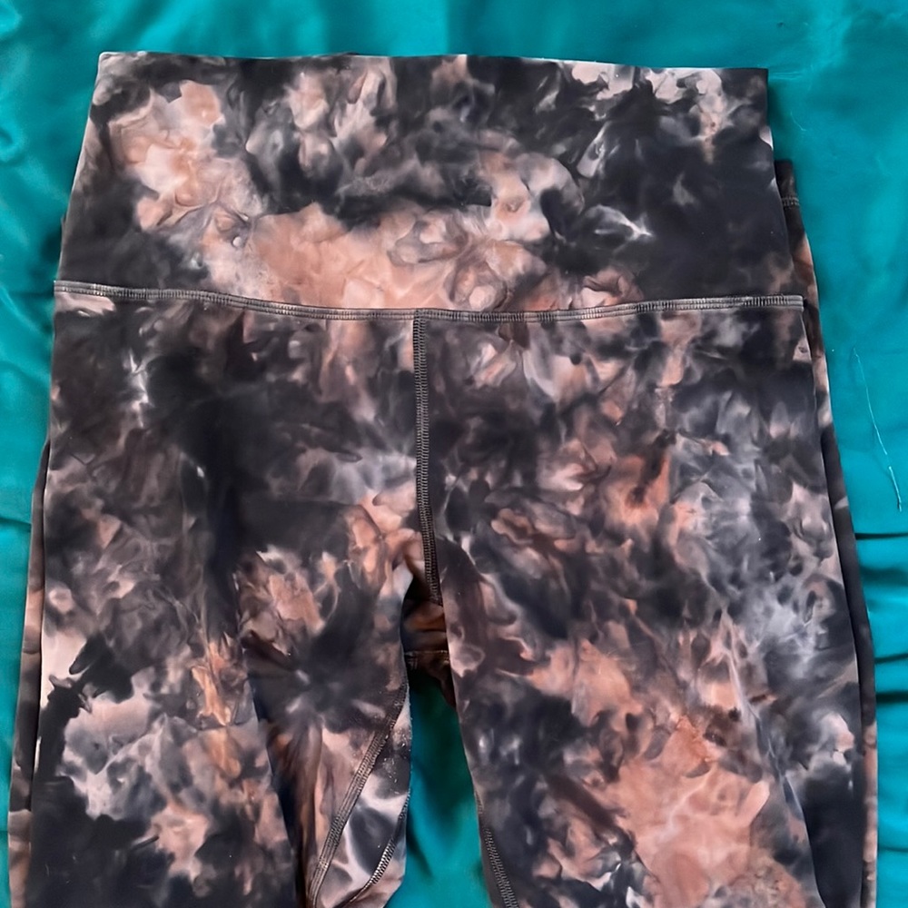 Lululemon Align 25” High Waisted Tie Dye Pink Purple Black Leggings Size 8